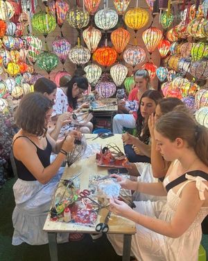Image post by @putneystudenttravel on Facebook