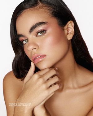 Image post by @makeupbynkc on Instagram