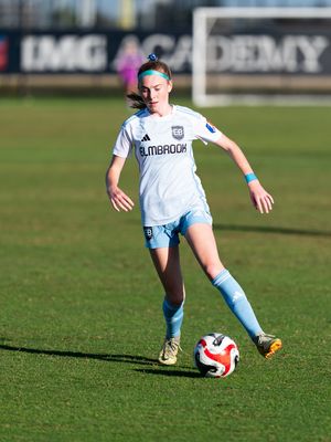Image post by @girlsacademyleague on Instagram