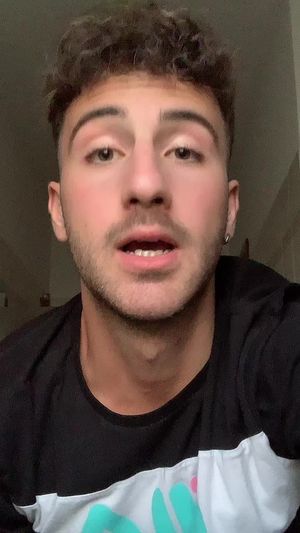 Video post by @leoucifero on TikTok