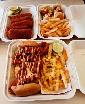 Image post by @daveshotchicken on Instagram