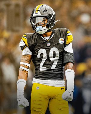 Image post by @tla.artwork on Instagram