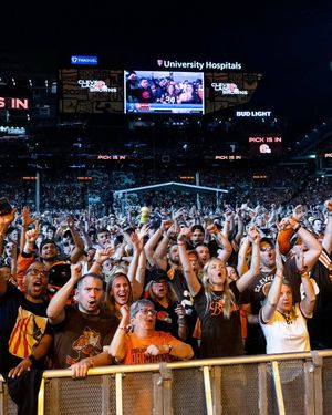 Image post by @huntingtonbankfield on Instagram