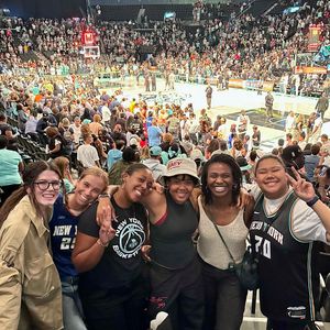 Image post by @ladieswhohoop on Instagram