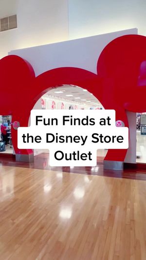 Video post by @livinglocurto on TikTok