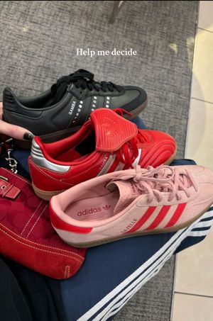 Video post by @baileethompsonn on TikTok