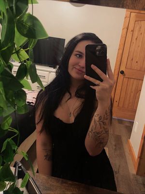 Image post by @kenziegracewalker on Instagram