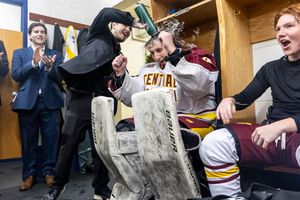 Image post by @CMUHOCKEYDIII on Twitter