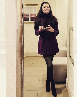 Image post by @zarinamunavarzadeh_official on Instagram