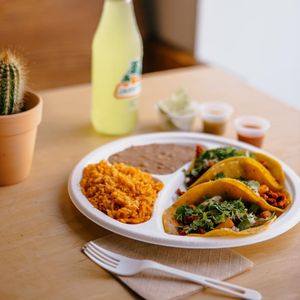 Image post by @rojosmexicanfood on Instagram
