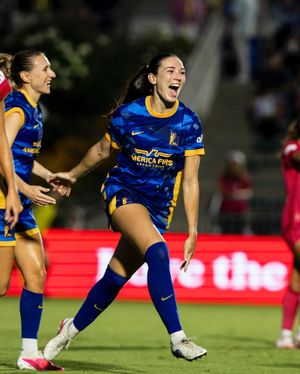 Image post by @utahroyalsfc on Instagram