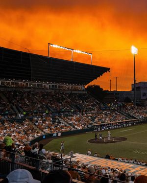 Image post by @texaslonghorns on Instagram