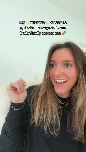 Video post by @arielledangelo on TikTok