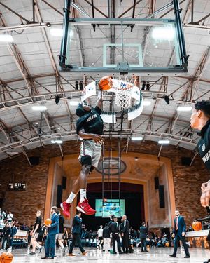 Image post by @laygogetit on Instagram