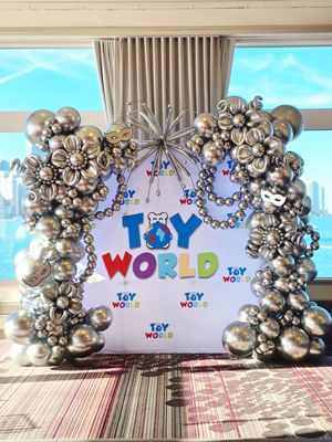 Image post by @soprettyballoons on Instagram