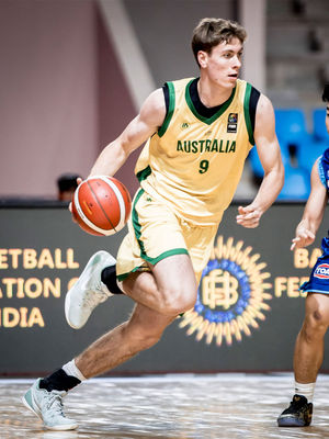 Image post by @basketballaus on Instagram