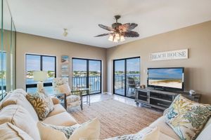 Image post by @mybeachgetaways on Instagram