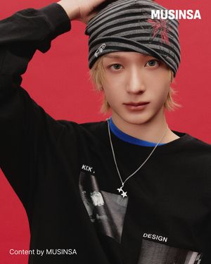 Image post by @esquire.korea on Instagram