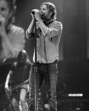 Image post by @dierksbentley on Instagram