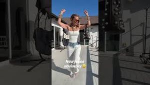 Video post by @shop.with.caroline on YouTube