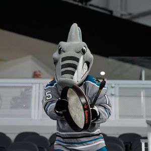 Image post by @frenzyahl on Instagram