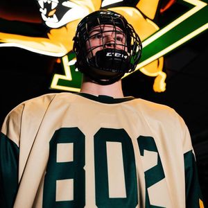 Image post by @uvmmhockey on Instagram