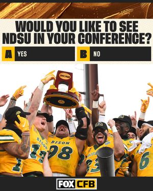 Image post by @CFBONFOX on Twitter