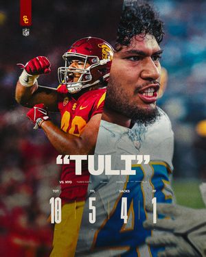 Image post by @uscfb on Instagram