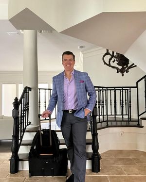 Image post by @recedavis on Instagram