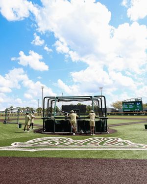 Image post by @usfbaseball on Instagram