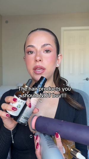 Video post by @anyaweitz on TikTok