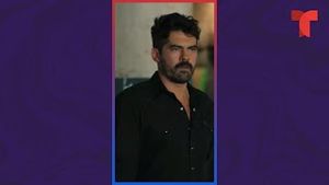 Video post by @telemundo on YouTube