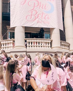 Image post by @uagammaphi on Instagram