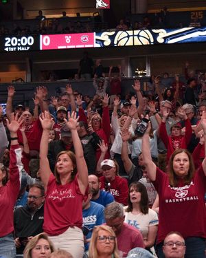 Image post by @RazorbackMBB on Twitter