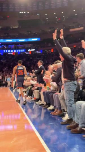 Video post by @NYKnicks on Facebook
