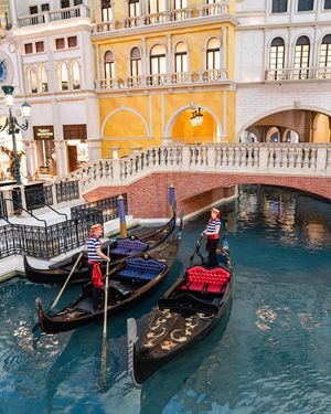 Image post by @venetianvegas on Instagram