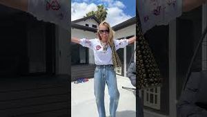 Video post by @shop.with.caroline on YouTube