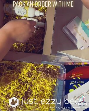 Video post by @JustEzzyBee on Facebook