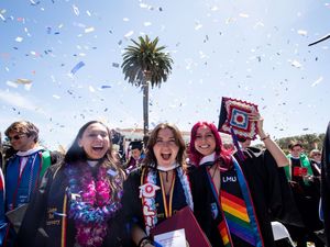 Image post by @loyolamarymount on Instagram