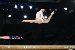 Image post by @usagym on Instagram