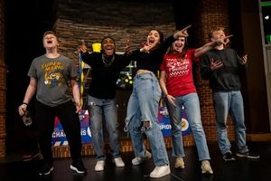 Image post by @qutonight on Instagram