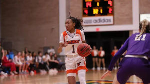 Image post by @UTRGVwbb on Facebook