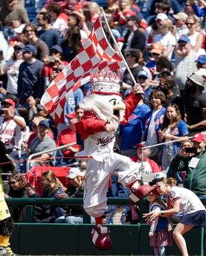 Image post by @screechtheeagle on Instagram