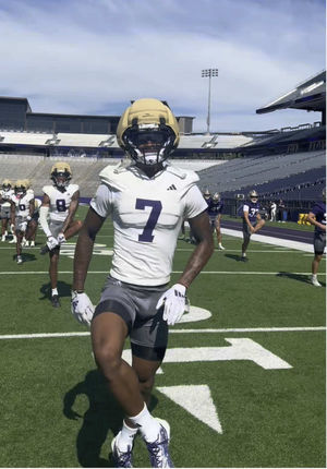 Video post by @uw_football on TikTok