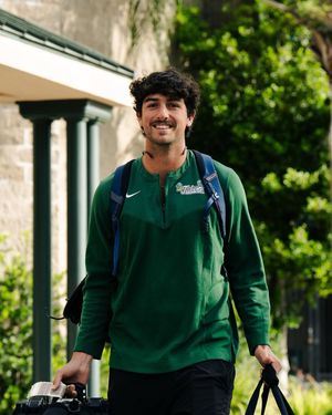 Image post by @greenwavebsb on Instagram