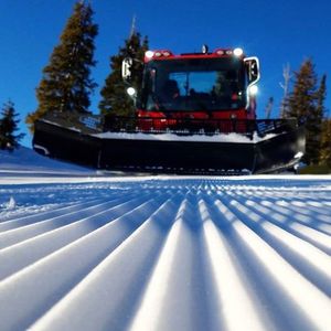 Image post by @skitaos on Instagram