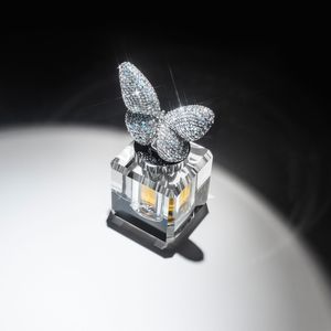 Image post by @scentbeauty on Instagram