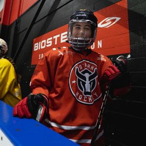 Image post by @starkhockey on Instagram