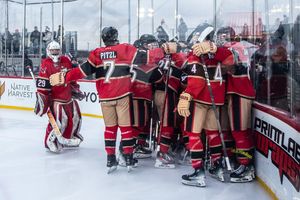 Image post by @hockeydaymn on Instagram