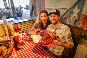 Image post by @nascaratcota on Facebook